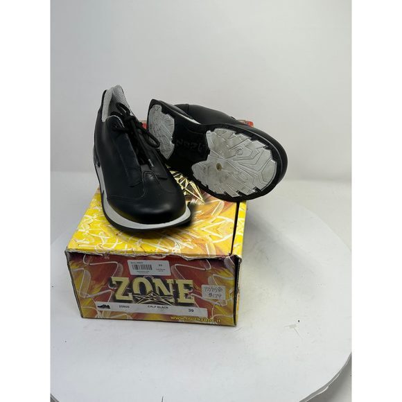 Zone 8 - Picture 1 of 2